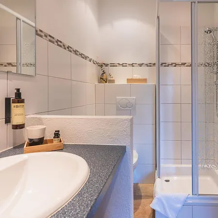 Dorfchalets - Waldi Inkl Tauern Therme Eintritt & Sommerkarte 아파트