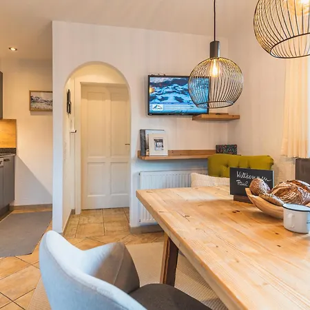 Dorfchalets - Waldi Inkl Tauern Therme Eintritt & Sommerkarte Lägenhet